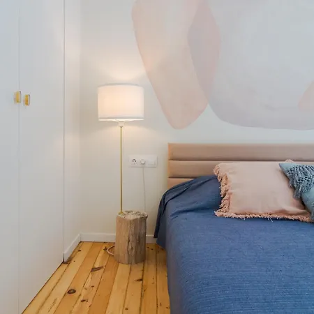 Little Perfection - Super King Size Bed - Wifi 200 Mbp Sofia