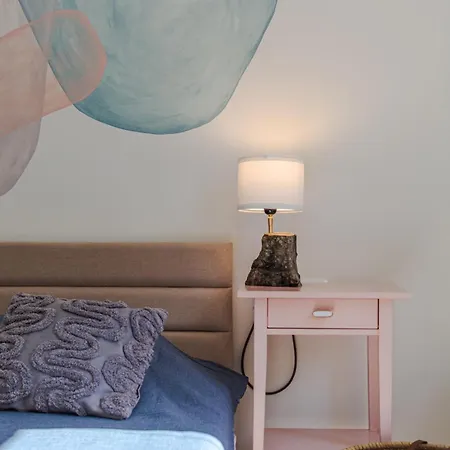 Little Perfection - Super King Size Bed - Wifi 200 Mbp Apartment Sofia