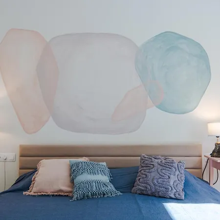 Little Perfection - Super King Size Bed - Wifi 200 Mbp * Sofya