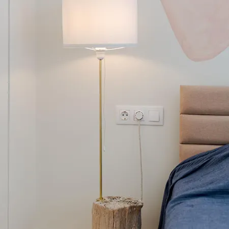 Little Perfection - Super King Size Bed - Wifi 200 Mbp *